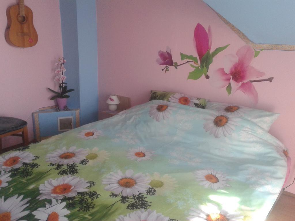 Ferienwohnung Dom Pod Roza Löschney Zimmer foto